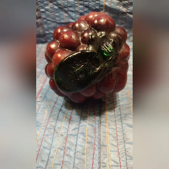 Blown Glass Cluster Of Grapes Red/Purple/Green - Picture 3 of 7